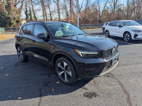 New 2026 Volvo XC40 B5 Plus w/ Protection Package Premier image 2
