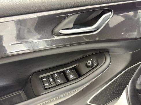 Used 2022 Jeep Grand Cherokee L Laredo w/ Luxury Tech Group I image 15