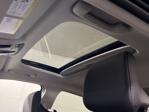 New 2026 Kia Niro EX image 22