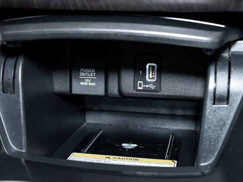 Used 2018 Honda Accord Touring image 21