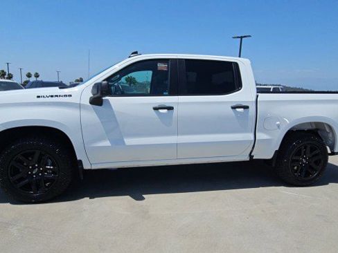 Used 2024 Chevrolet Silverado 1500 Custom w/ Turbomax Blackout Package RWD image 5