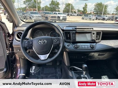 Used 2018 Toyota RAV4 XLE FWD image 14