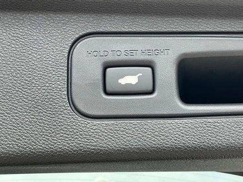 New 2026 Honda Odyssey Touring image 7