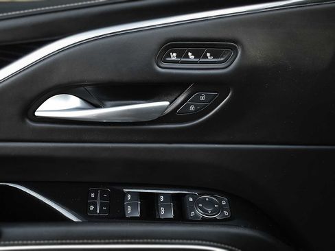 Used 2024 Cadillac Escalade ESV V image 36