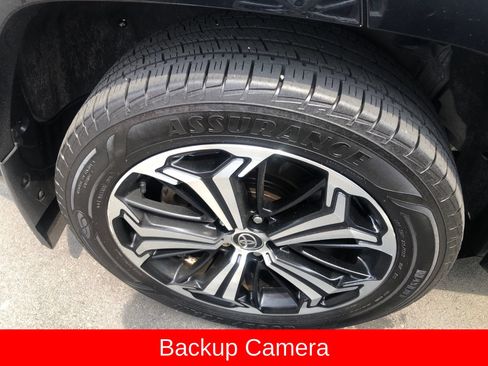 Used 2021 Toyota RAV4 XSE w/ Premium Package AWD/4WD image 4
