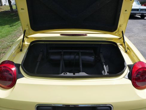 Used 2002 Ford Thunderbird image 6