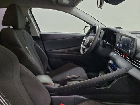 Used 2021 Hyundai Elantra SEL FWD image 21
