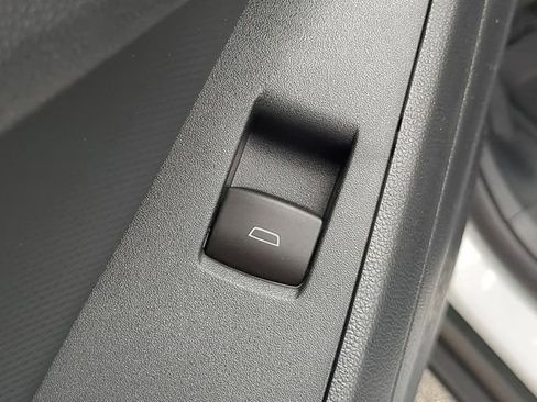 New 2026 Chevrolet Equinox LT w/ LPO, Floor Liner Package image 38