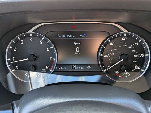 Used 2025 Nissan Frontier SV image 12