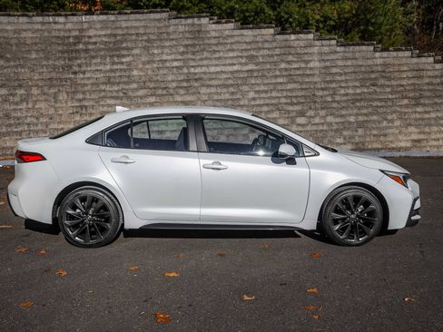Certified 2023 Toyota Corolla SE image 4