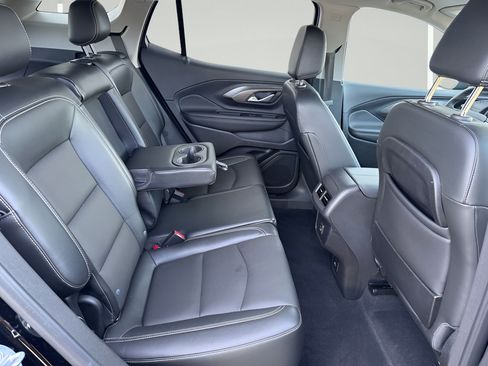 Used 2023 GMC Terrain SLT w/ Infotainment Package II AWD/4WD image 32