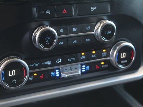 Used 2023 Ford Expedition XLT RWD image 26