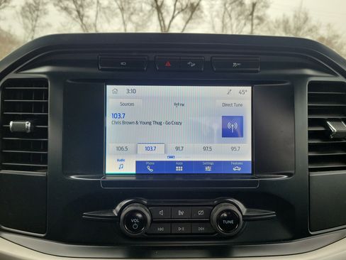 Used 2023 Ford F150 XL w/ Trailer Tow Package image 5