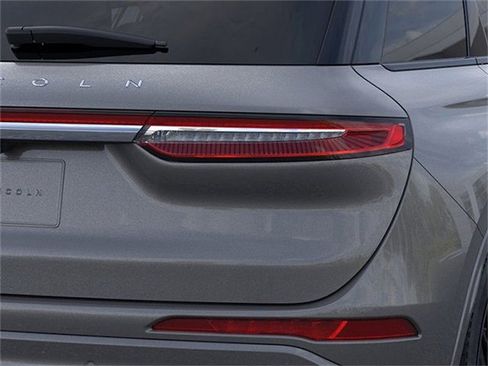 New 2026 Lincoln Corsair Premiere image 21