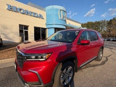 New 2025 Honda Pilot EX-L image 2