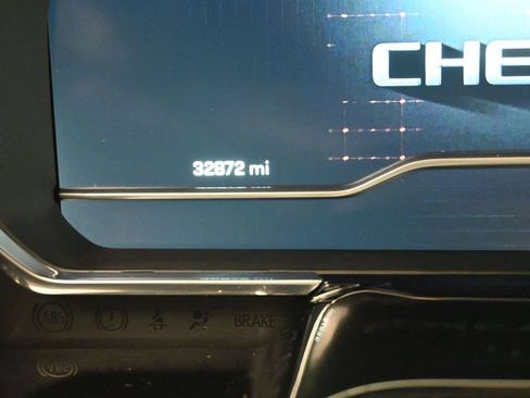Used 2023 Chevrolet Silverado 1500 LT AWD/4WD image 13