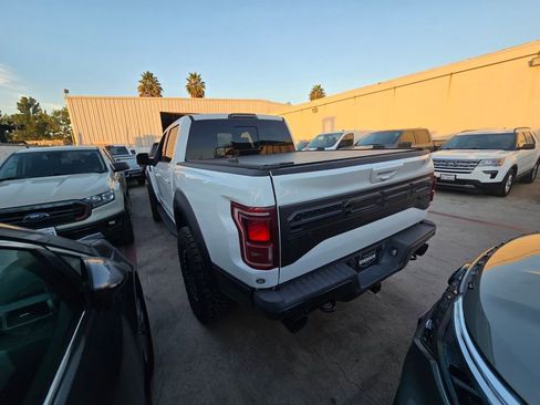 Used 2018 Ford F150 Raptor w/ Equipment Group 802A Luxury image 28