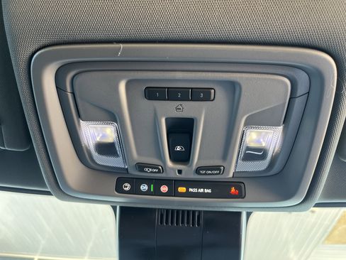 New 2026 GMC Sierra 1500 Elevation image 19