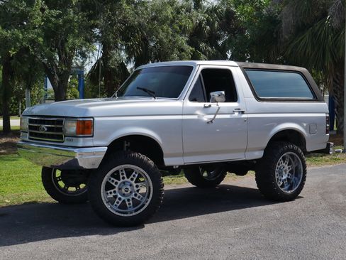 Used 1990 Ford Bronco AWD/4WD image 9