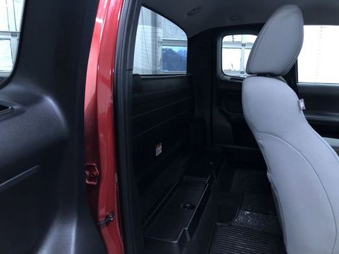 Certified 2019 Toyota Tacoma SR image 14