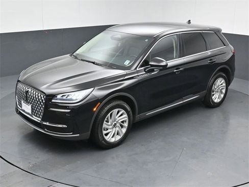 Certified 2024 Lincoln Corsair AWD image 45