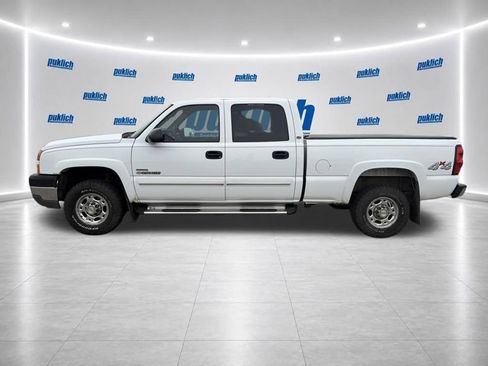 Used 2005 Chevrolet Silverado 2500 LS w/ Heavy-Duty Power Package AWD/4WD image 4