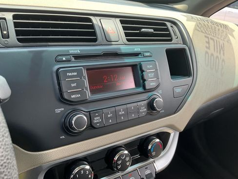 Used 2013 Kia Rio LX w/ PWR Pkg FWD image 13