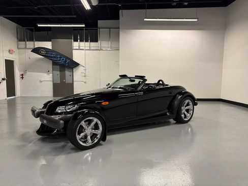 Used 1999 Plymouth Prowler RWD image 2