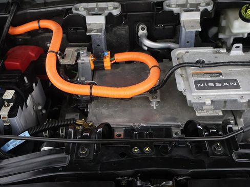 Used 2024 Nissan Ariya FWD image 24