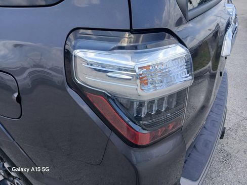 Used 2016 Toyota 4Runner Limited AWD/4WD image 15