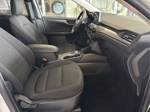 Certified 2024 Ford Escape Active AWD/4WD image 32