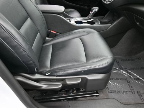 Used 2024 Chevrolet Malibu RS FWD image 37
