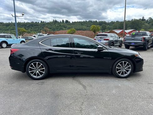 Used 2017 Acura TLX w/ Technology Package FWD image 7