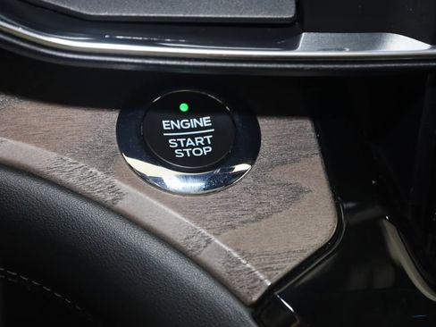 Used 2021 Ford Explorer Platinum w/ Equipment Group 601A image 34