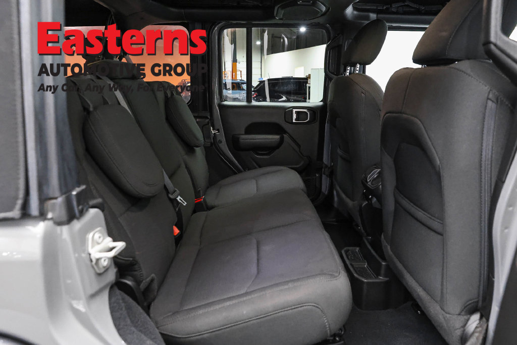 Used 2023 Jeep Wrangler Unlimited w/ Cold Weather Group AWD/4WD image 24
