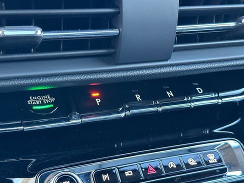 New 2025 Lincoln Corsair Reserve w/ Equipment Group 202A image 20