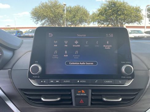 Used 2025 Nissan Altima 2.5 SV FWD image 26