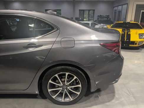 Used 2017 Acura TLX w/ Technology Package FWD image 6