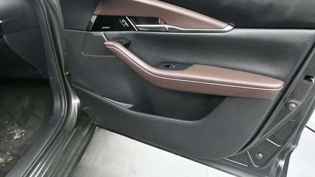 Used 2021 MAZDA CX-30 AWD 2.5 S w/ Premium Package image 10