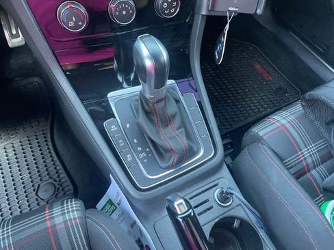 Used 2018 Volkswagen GTI S image 4