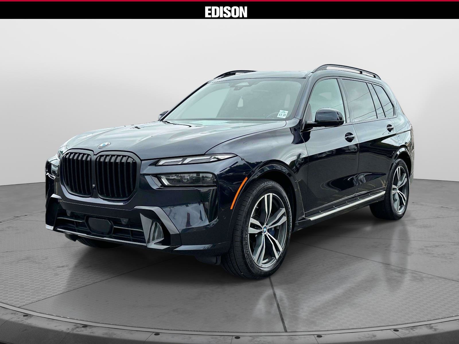 Used 2023 BMW X7 xDrive40i w/ M Sport Package AWD/4WD image 2