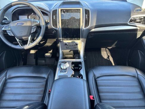 Used 2024 Ford Edge SEL w/ Convenience Package image 14