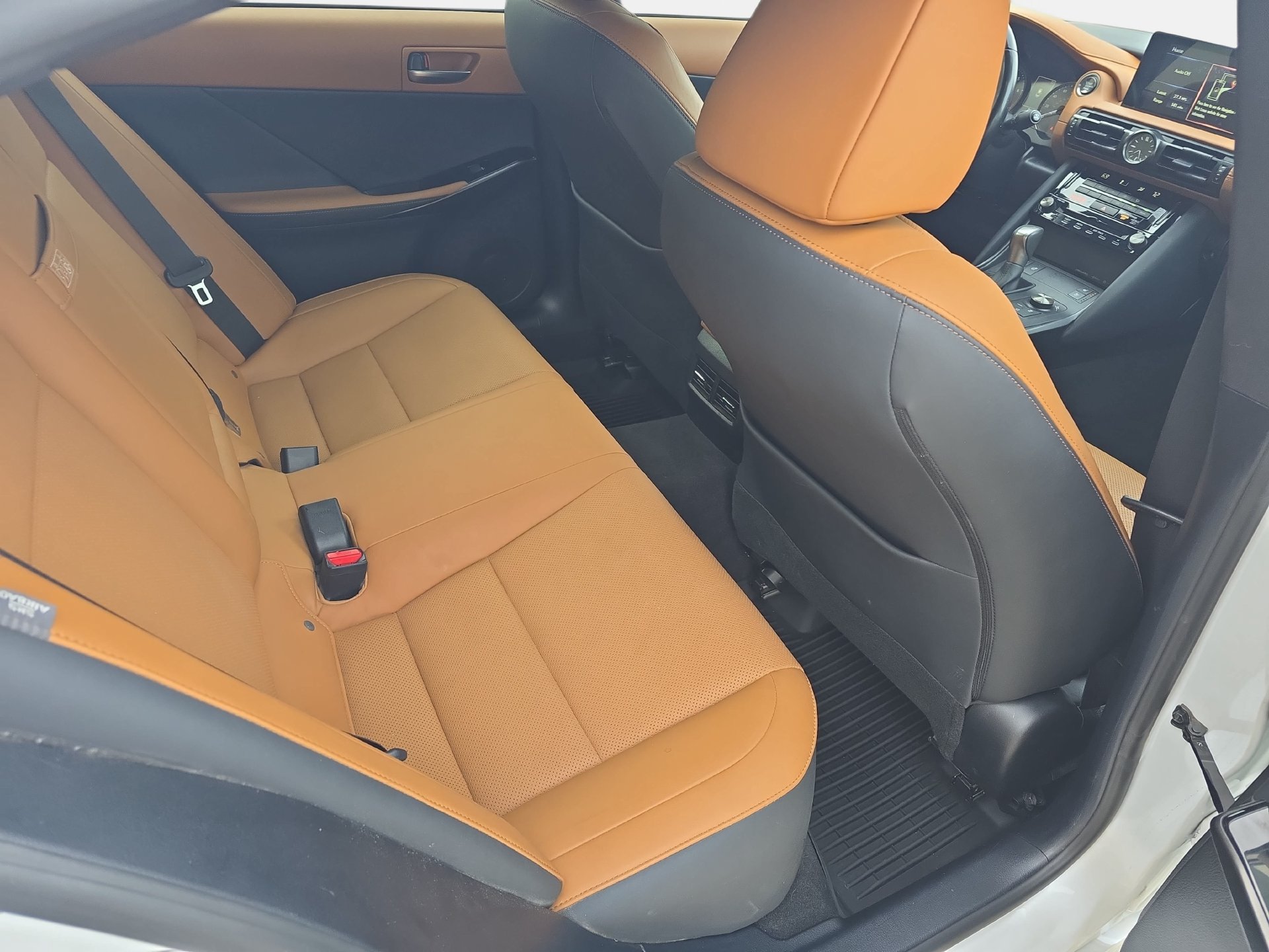Used 2024 Lexus IS 300 w/ Comfort Package RWD image 11
