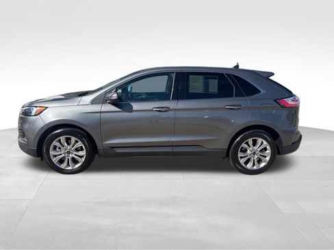 Used 2024 Ford Edge Titanium image 3