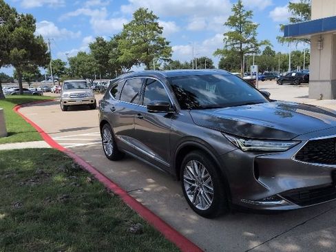 Used 2023 Acura MDX SH-AWD w/ Advance Package image 4