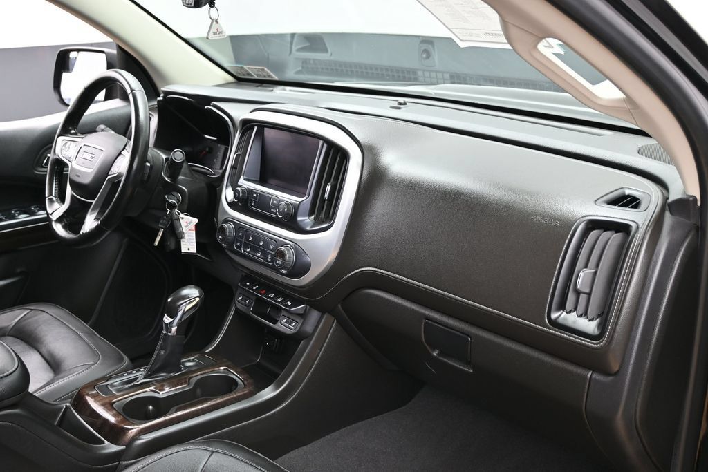Used 2022 GMC Canyon Elevation w/ Elevation Premium Package AWD/4WD image 29