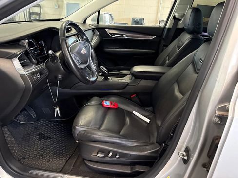 Used 2019 Cadillac XT5 Premium Luxury FWD image 11