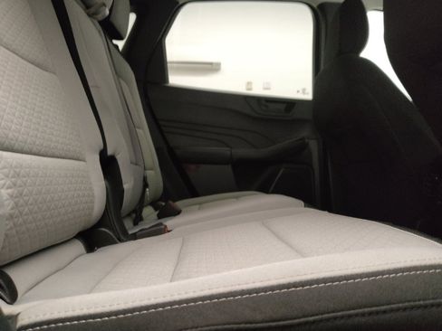 Used 2025 Ford Escape Active AWD/4WD image 19