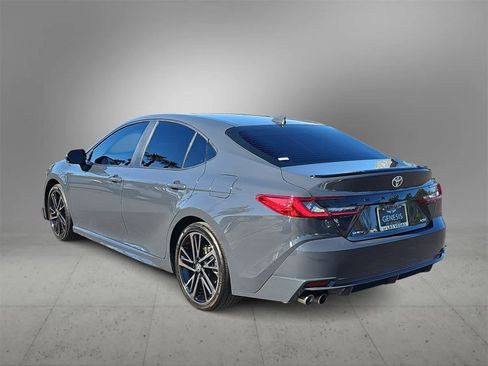 Used 2025 Toyota Camry XSE image 6