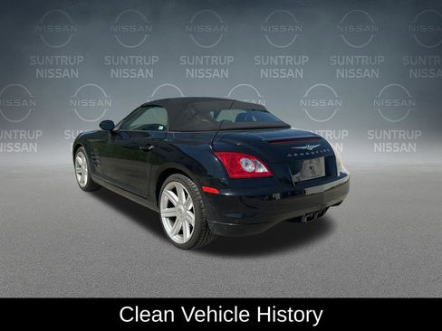 Used 2005 Chrysler Crossfire Convertible RWD image 3